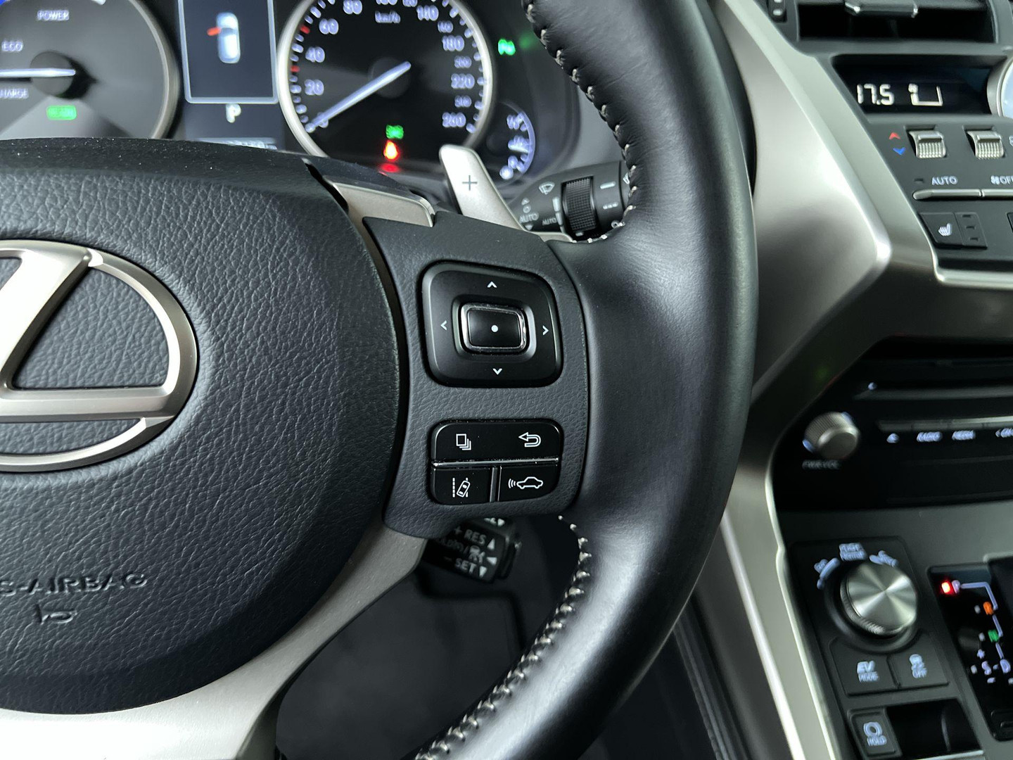 Lexus Lexus