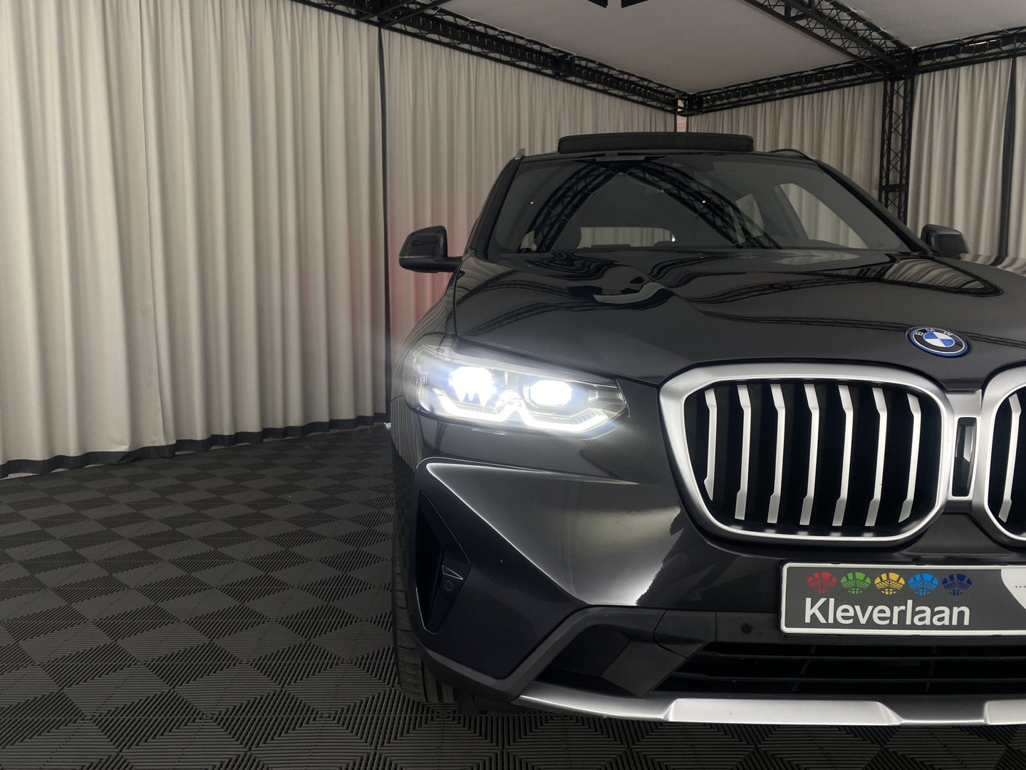 BMW