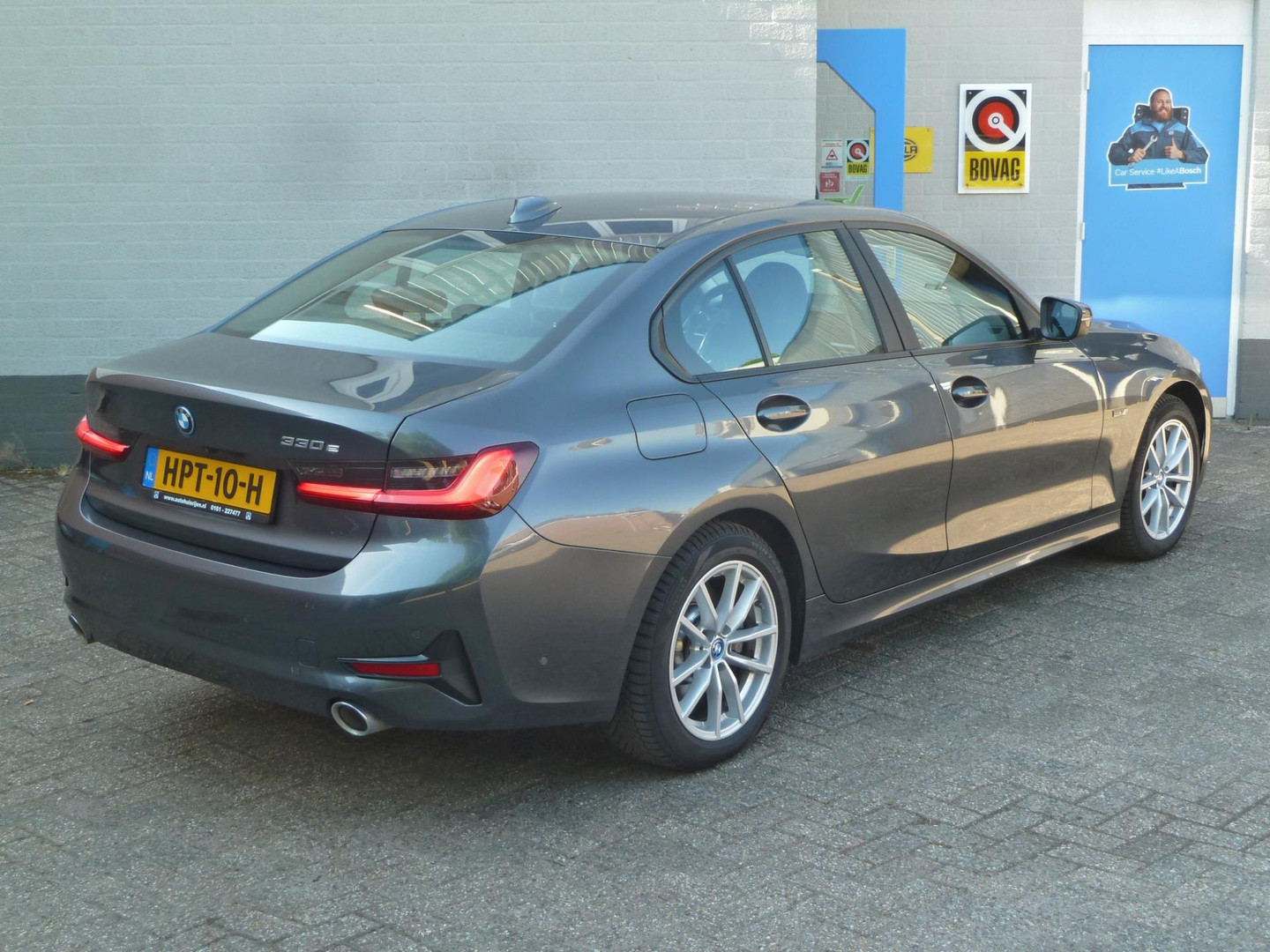 BMW
