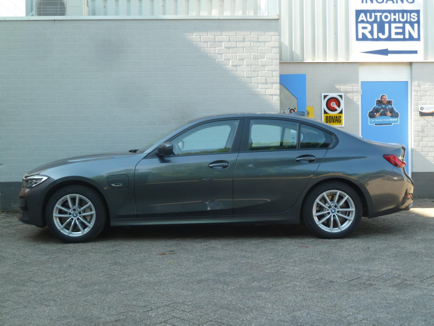 BMW