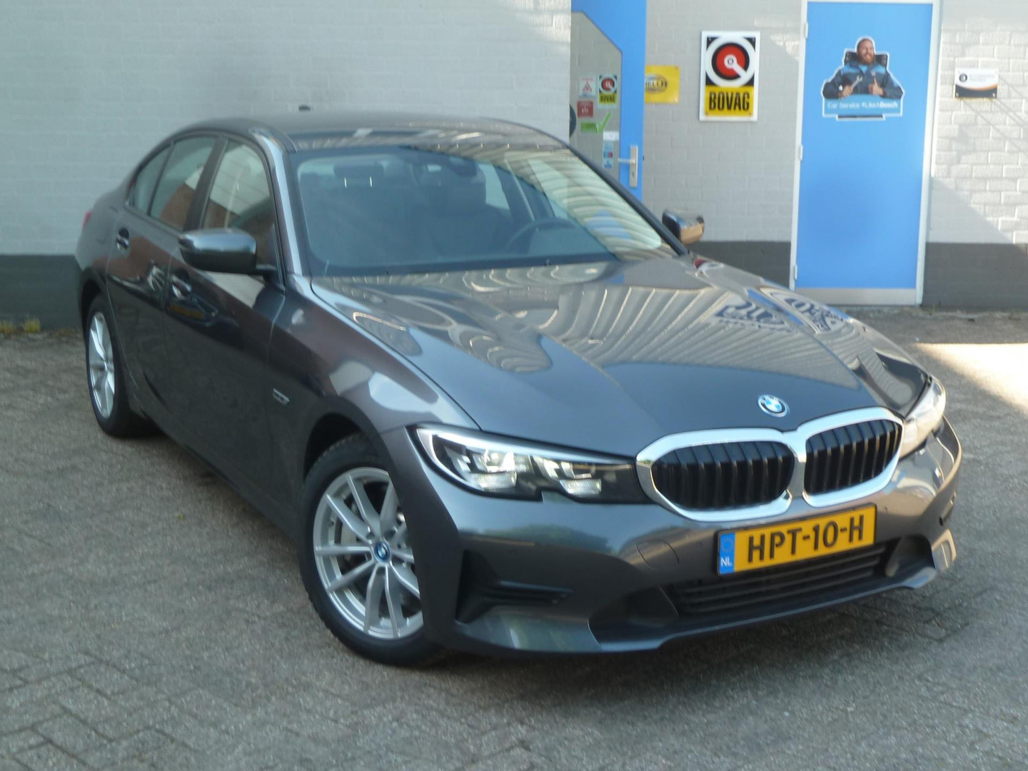 BMW