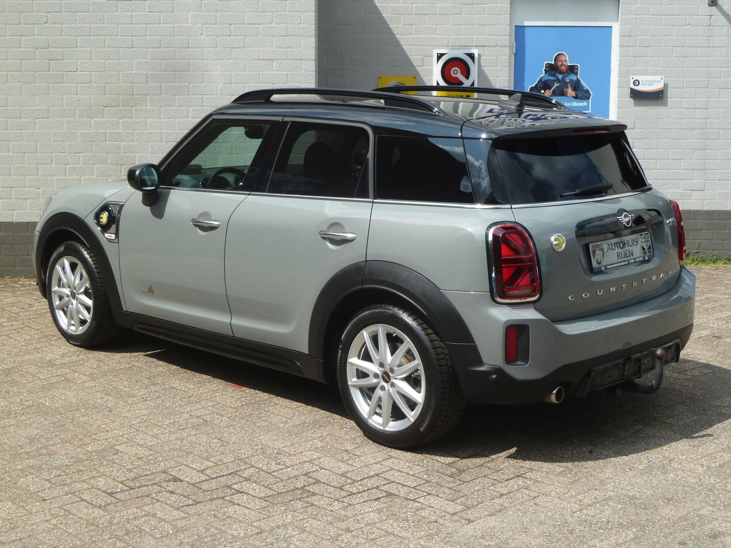 MINI
