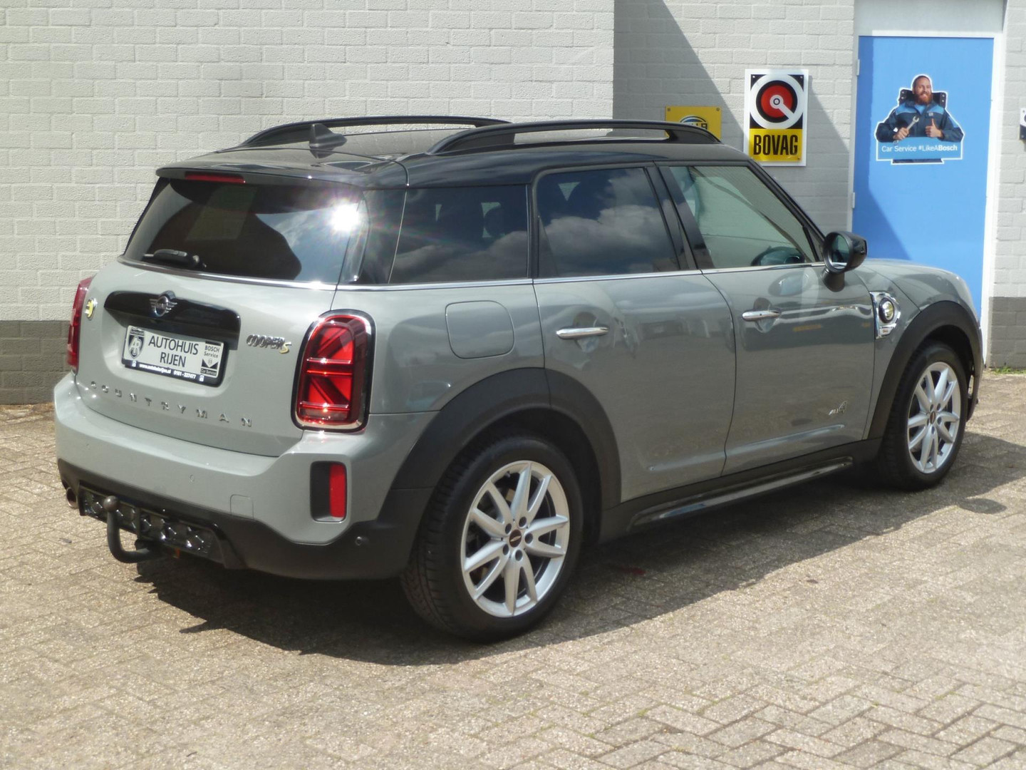 MINI