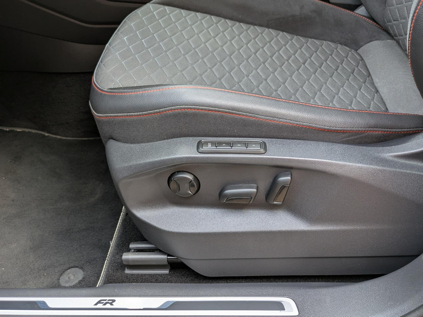 SEAT