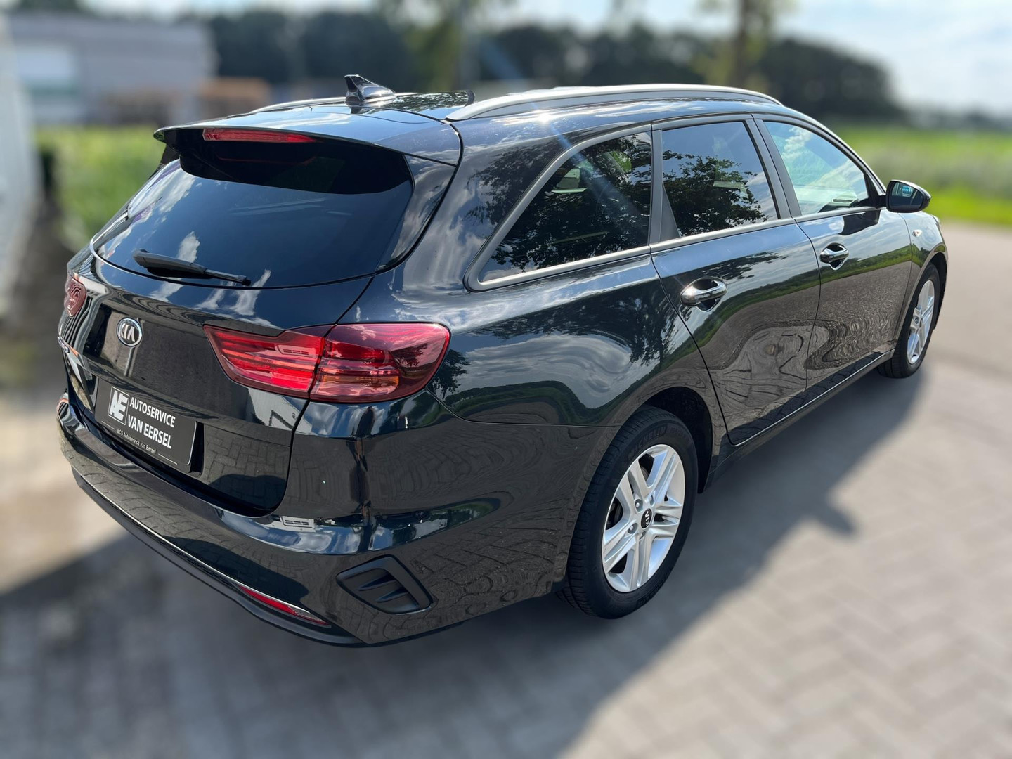 Kia