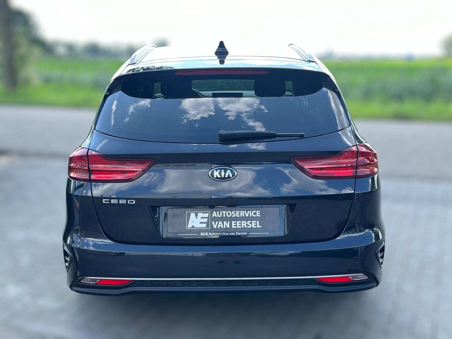 Kia