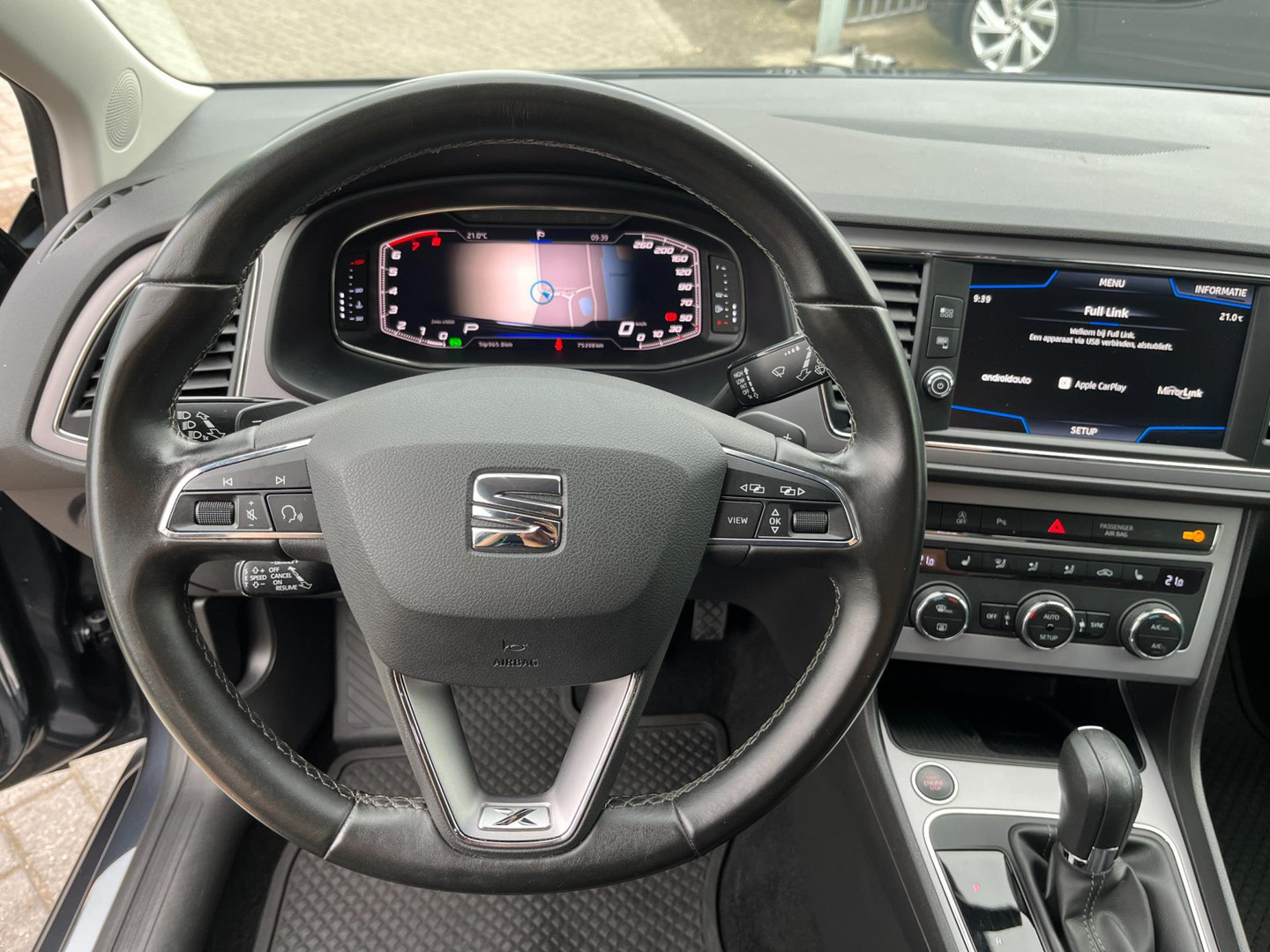 SEAT