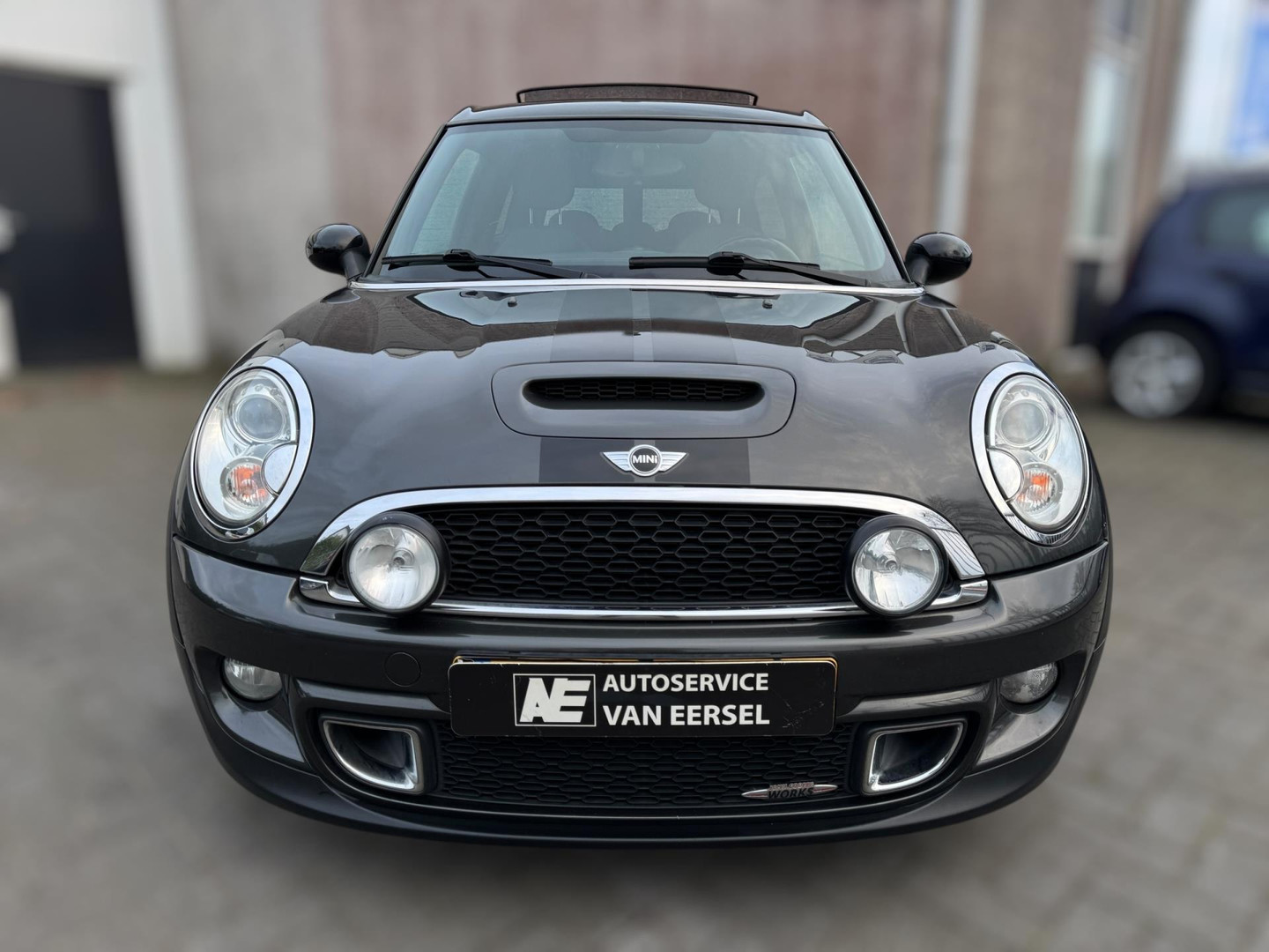 MINI