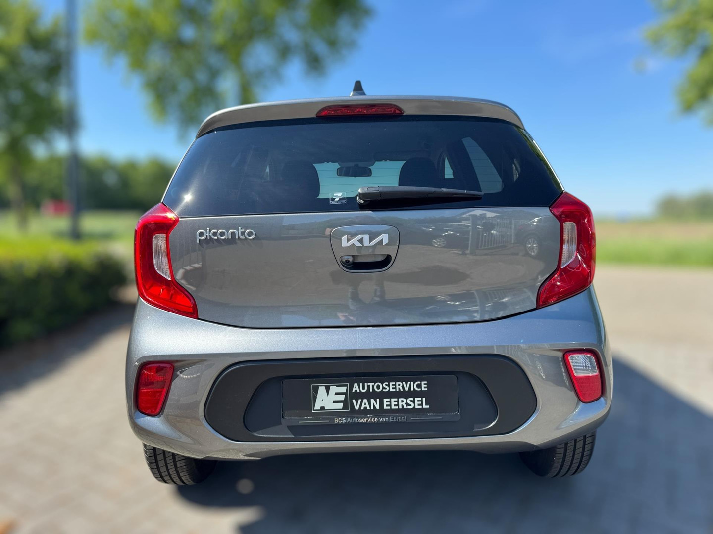 Kia