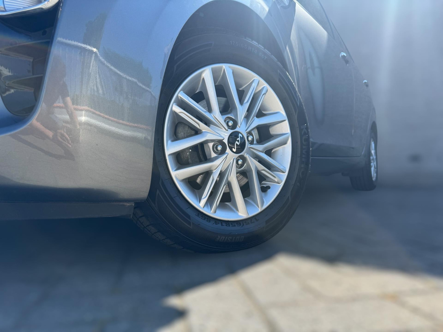 Kia