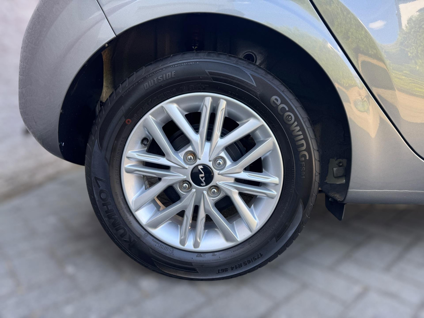 Kia
