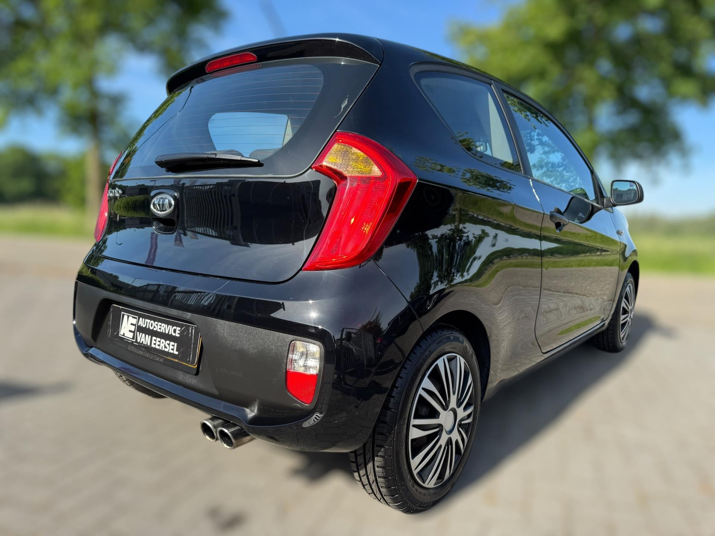 Kia