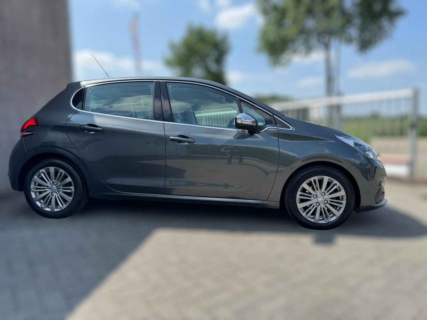 Peugeot