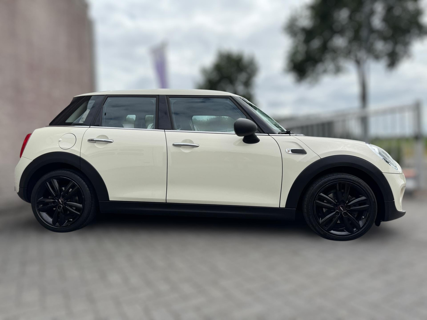 MINI
