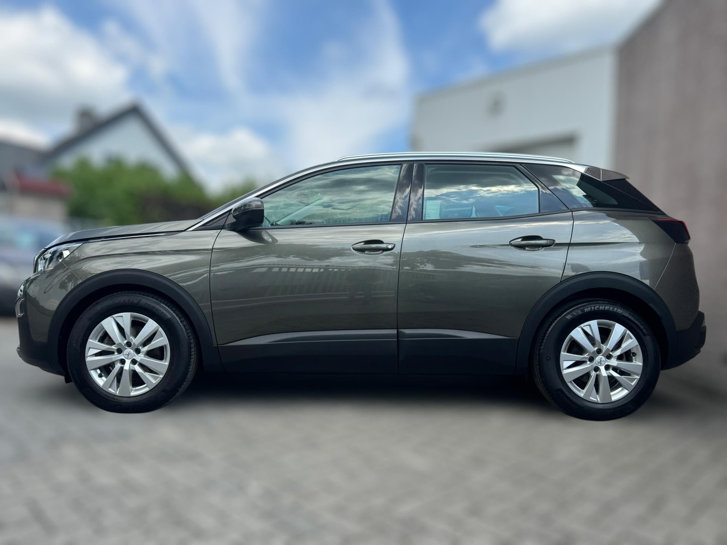 Peugeot