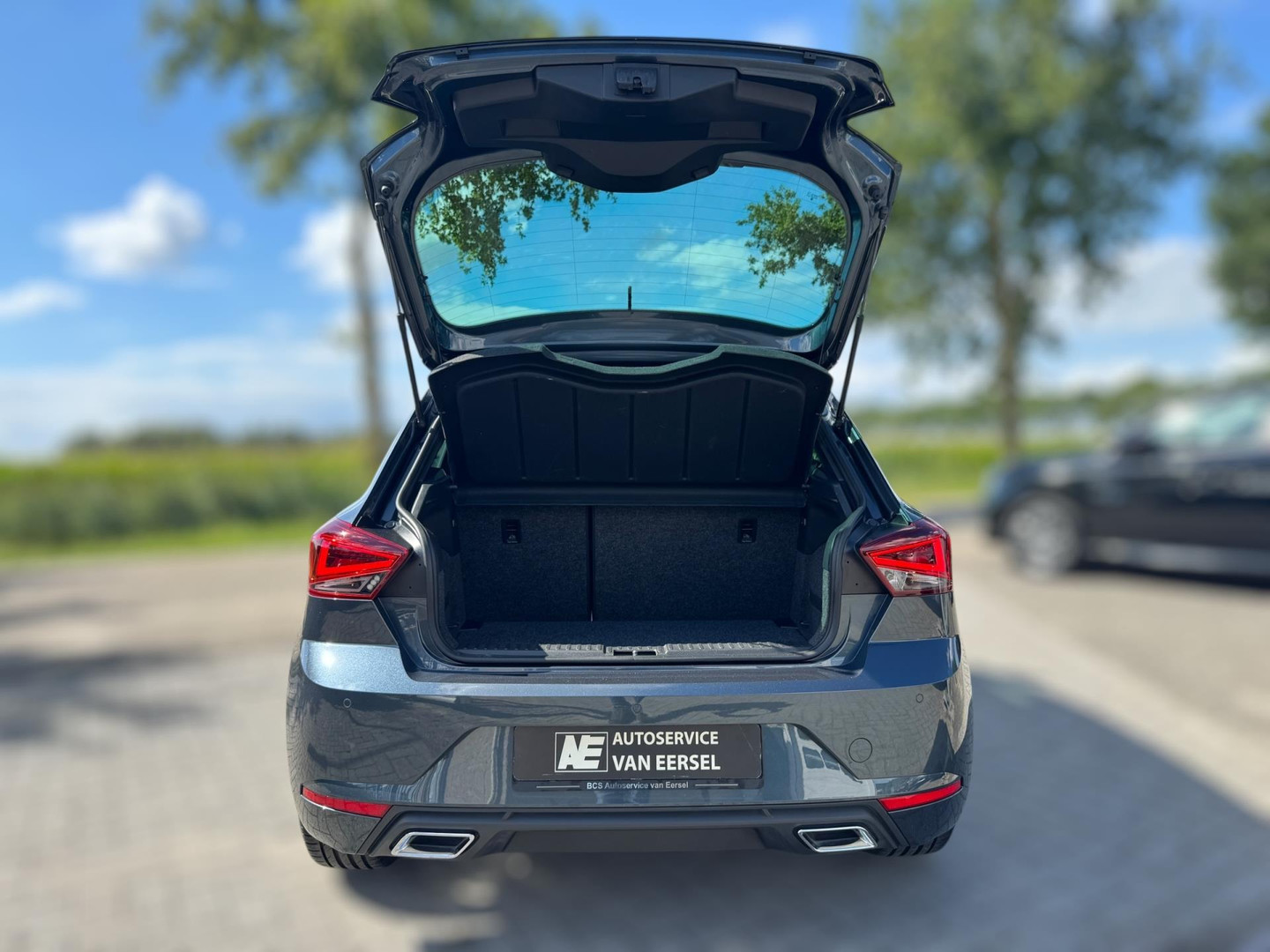 SEAT
