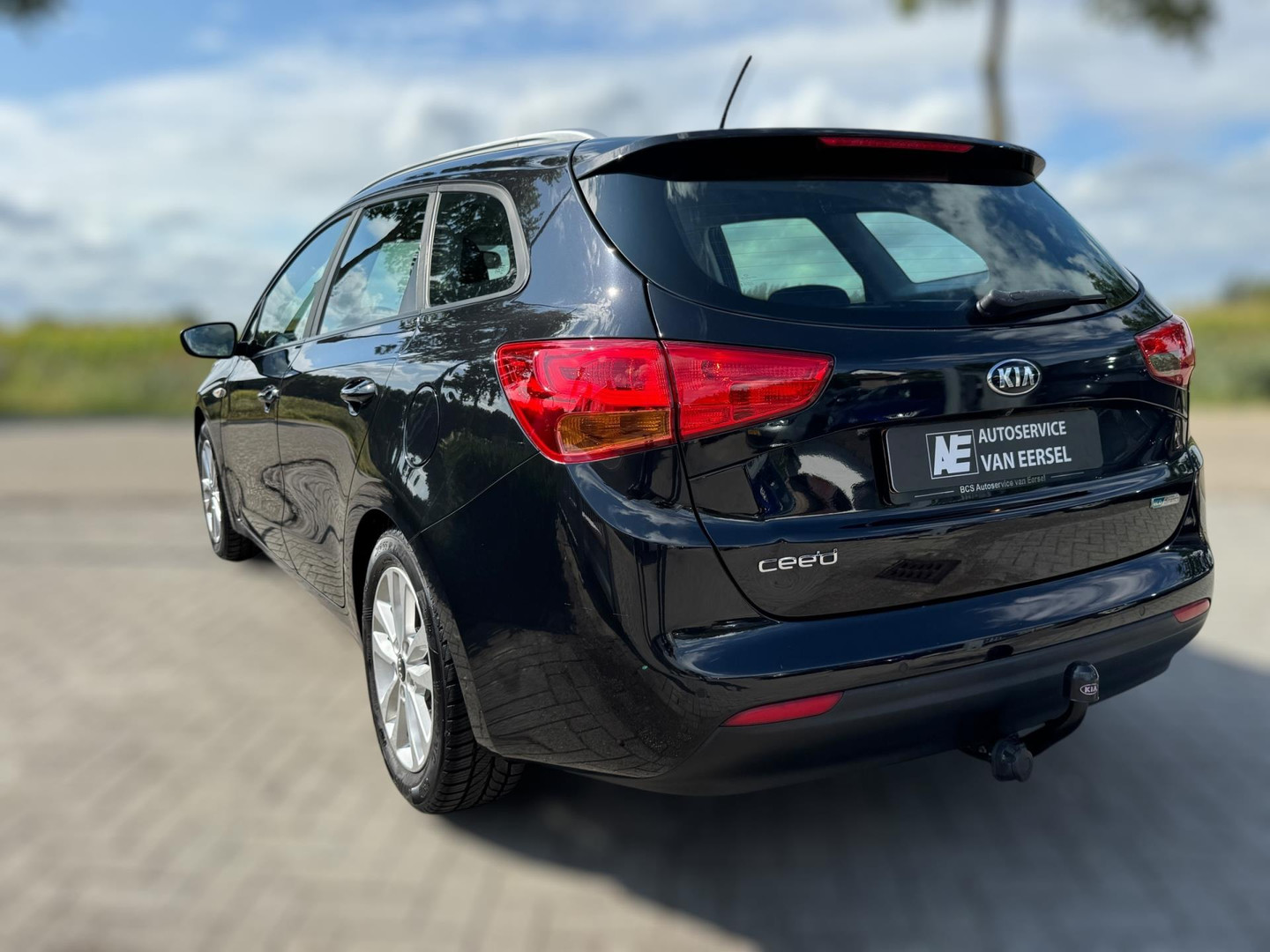 Kia
