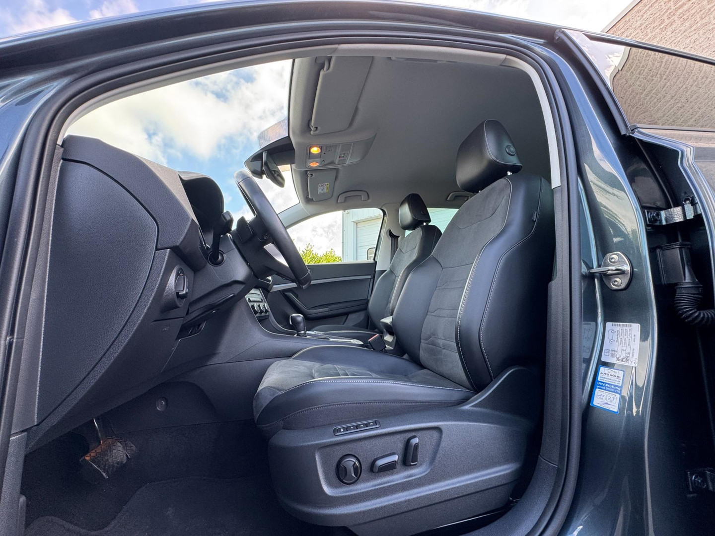 SEAT