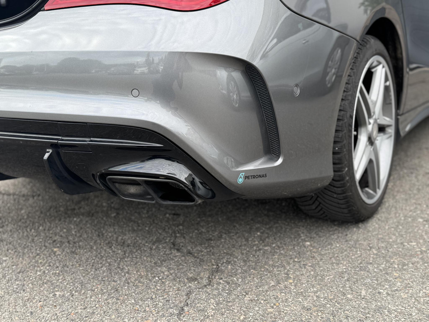Mercedes-Benz Mercedes-Benz