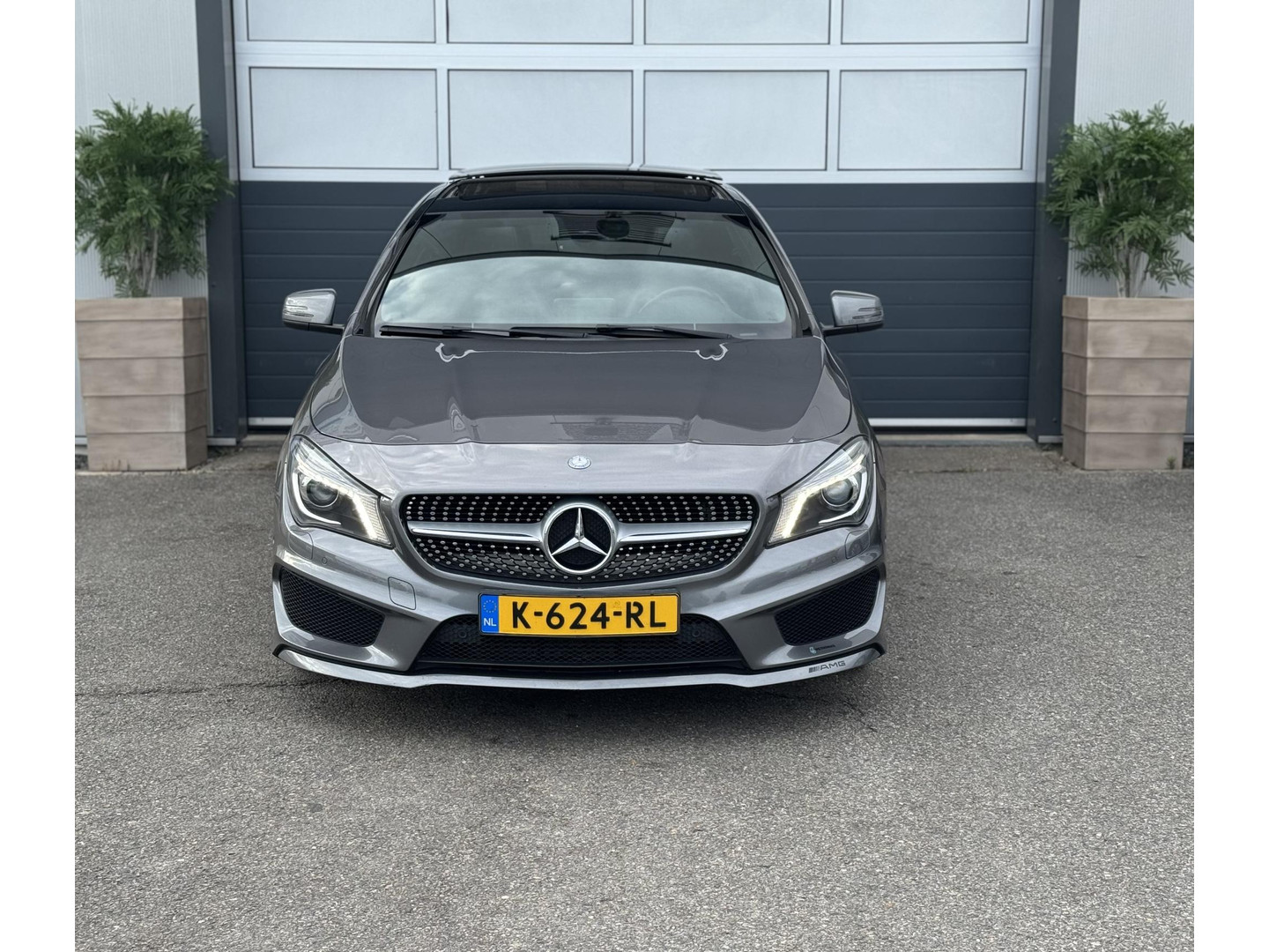 Mercedes-Benz Mercedes-Benz