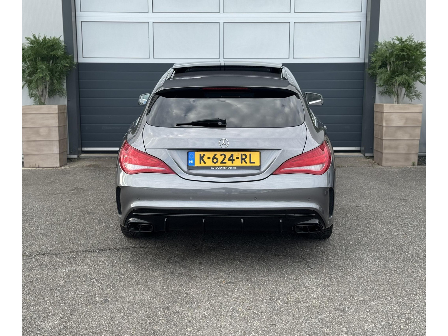 Mercedes-Benz Mercedes-Benz