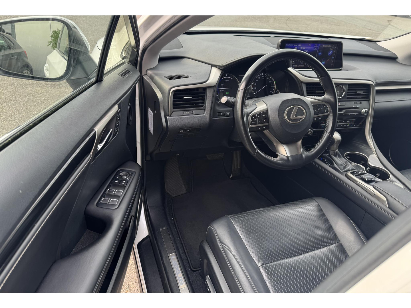 Lexus