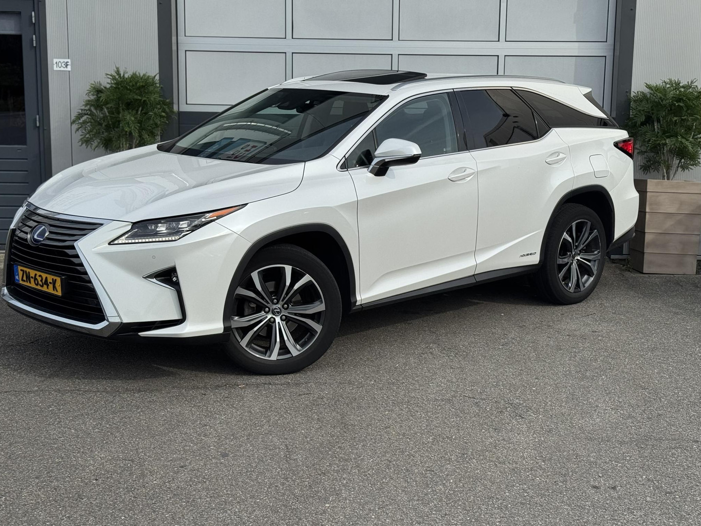 Lexus