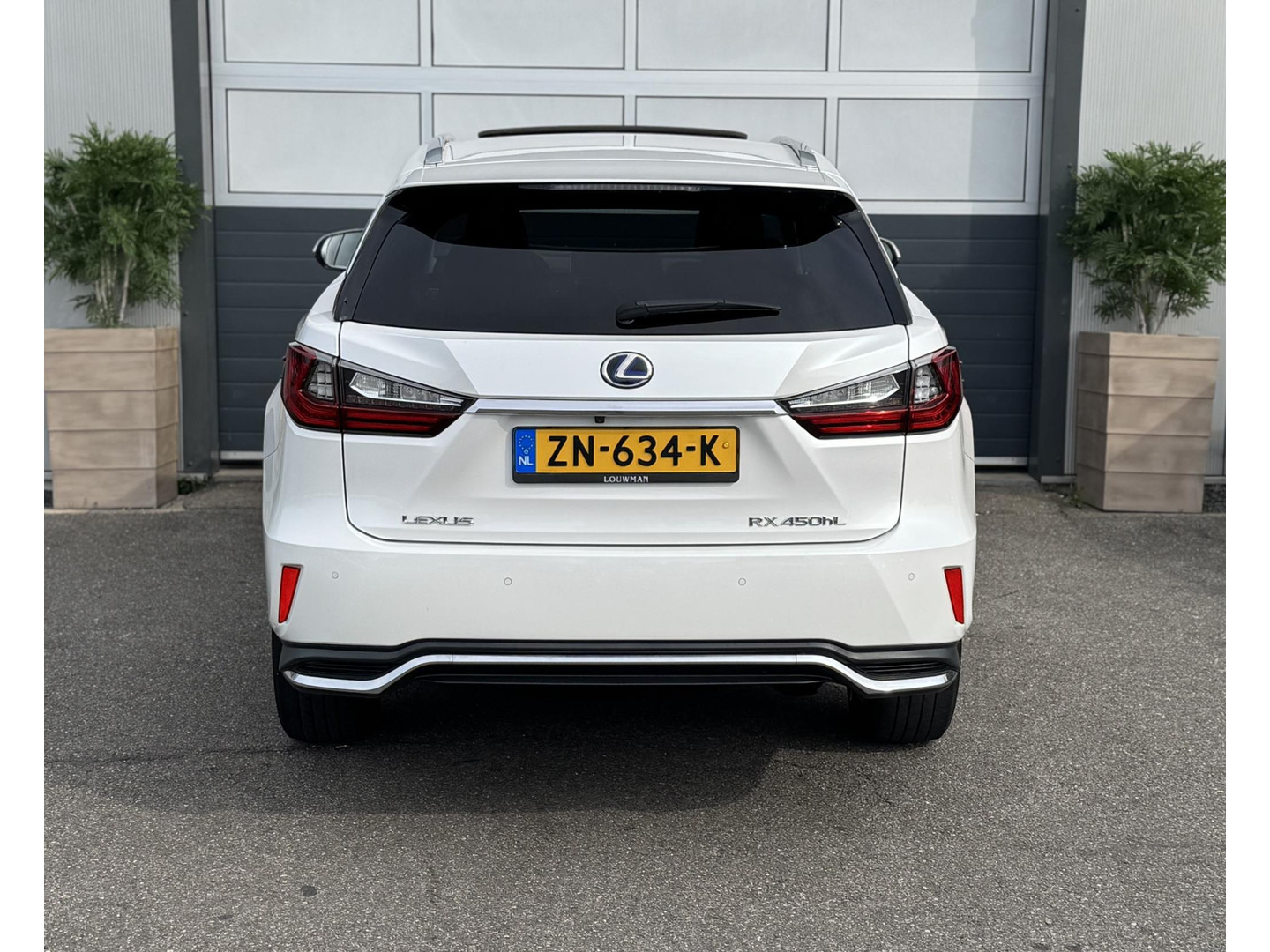 Lexus