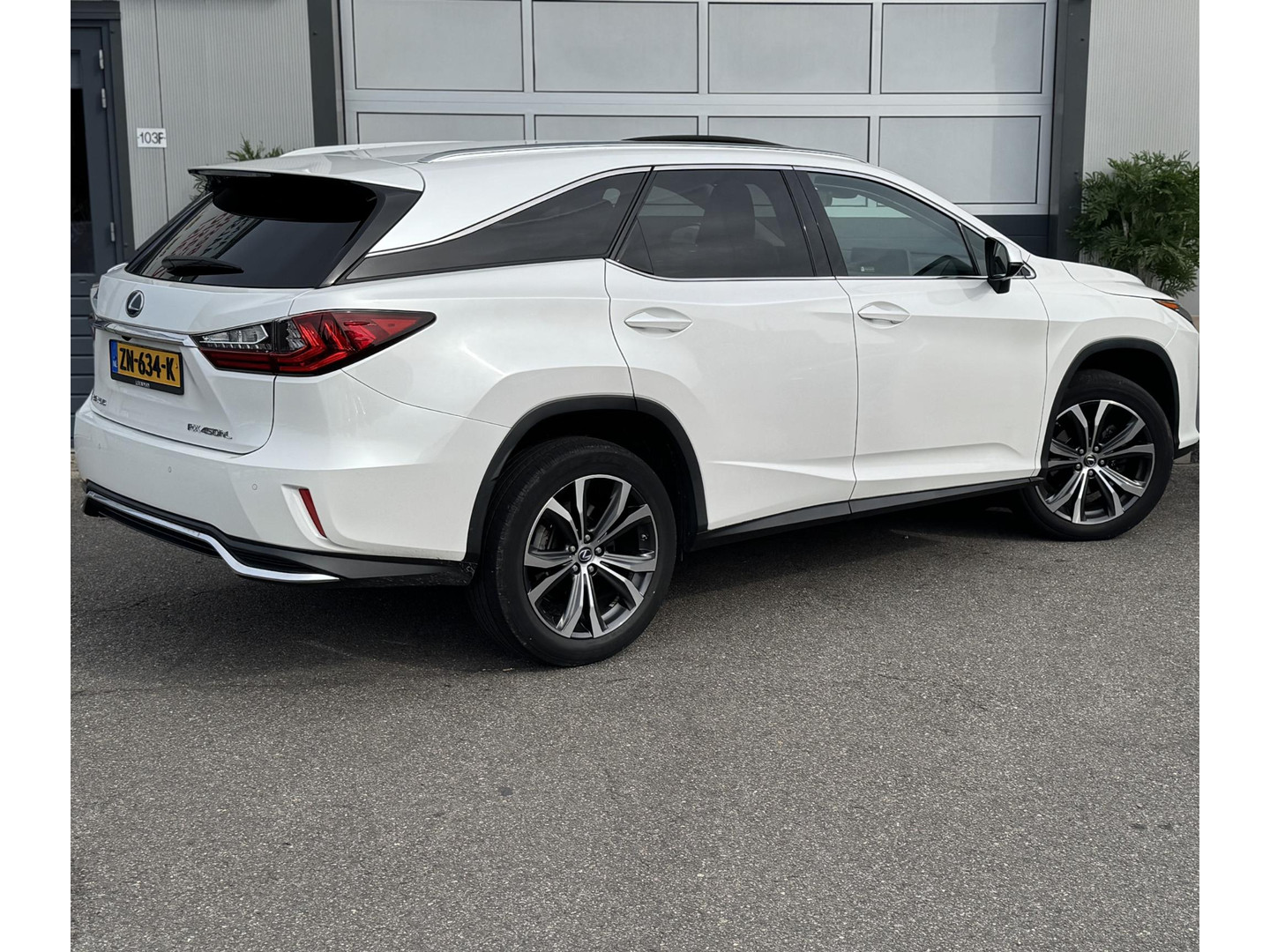 Lexus