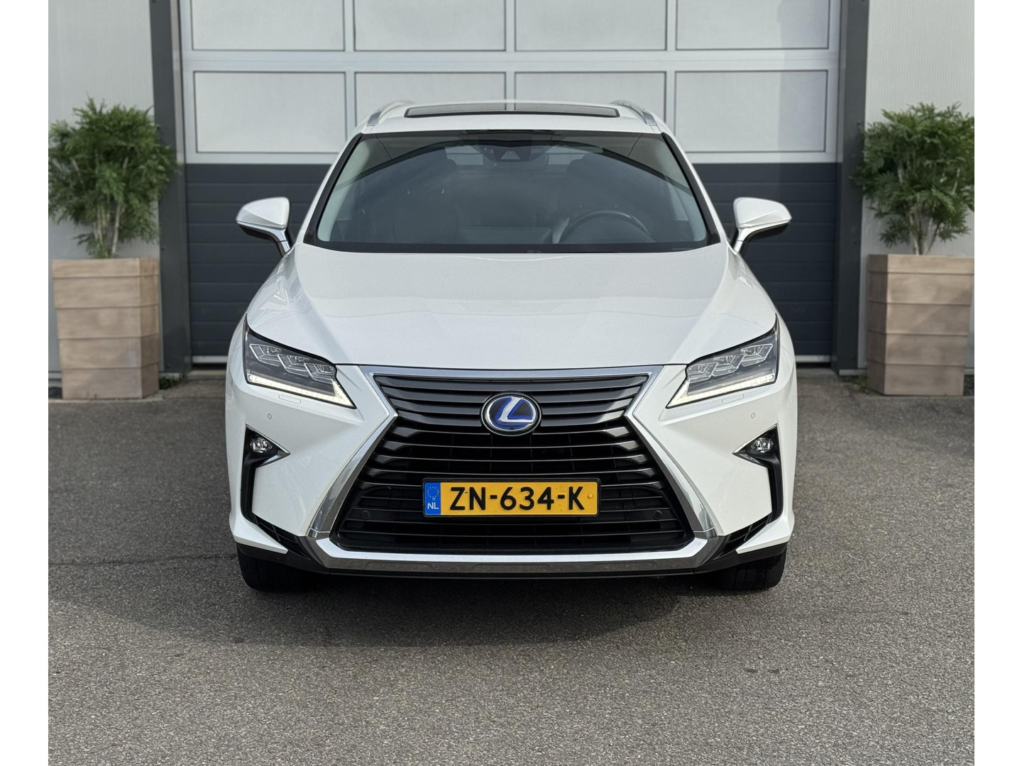 Lexus