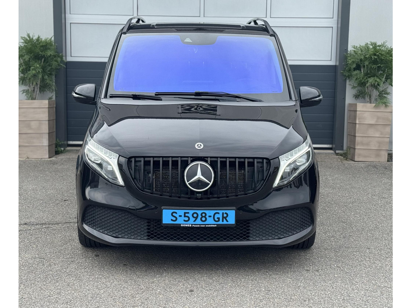 Mercedes-Benz