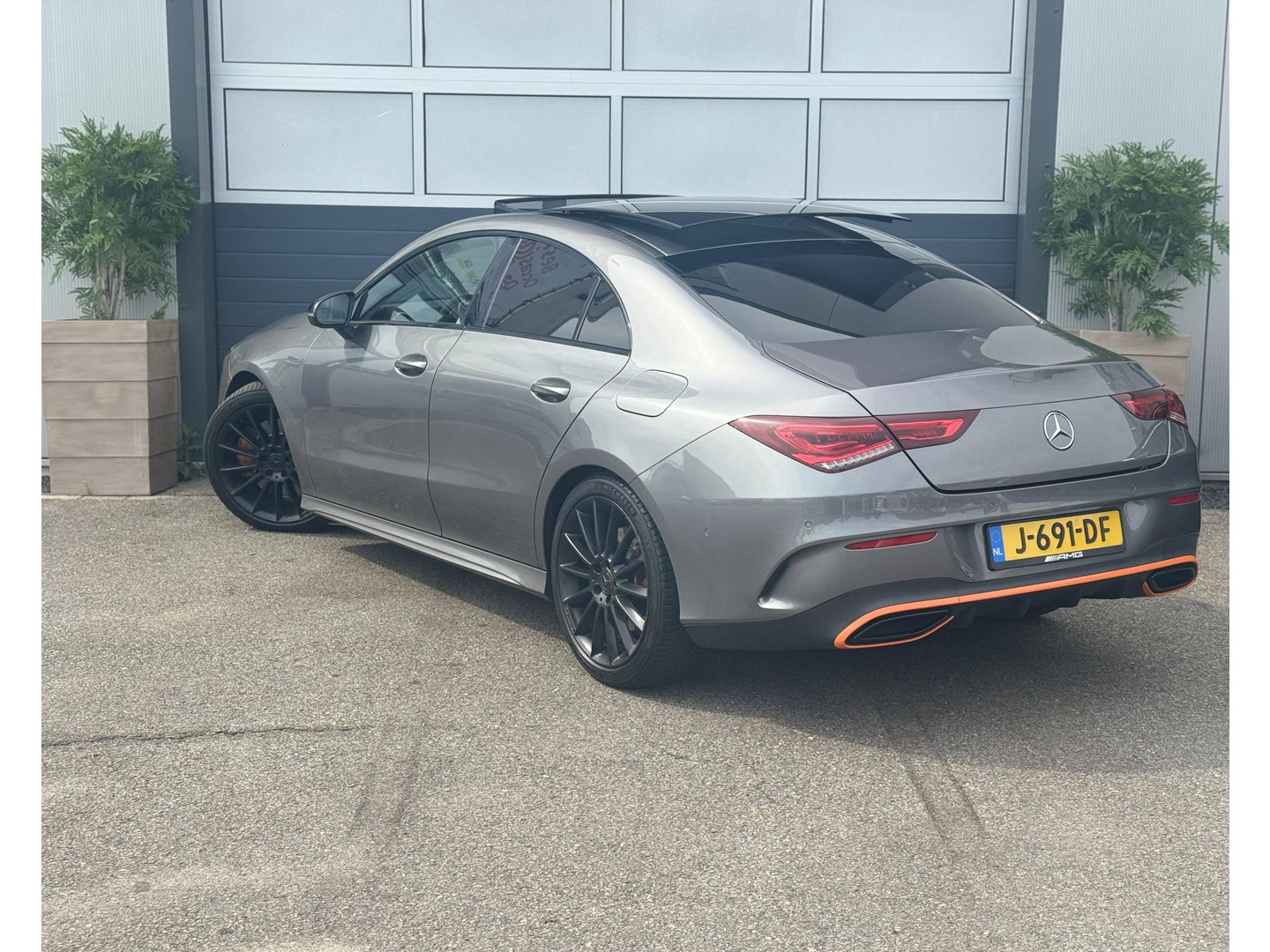Mercedes-Benz Mercedes-Benz
