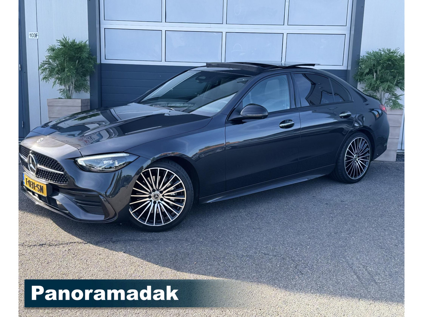 Mercedes-Benz Mercedes-Benz