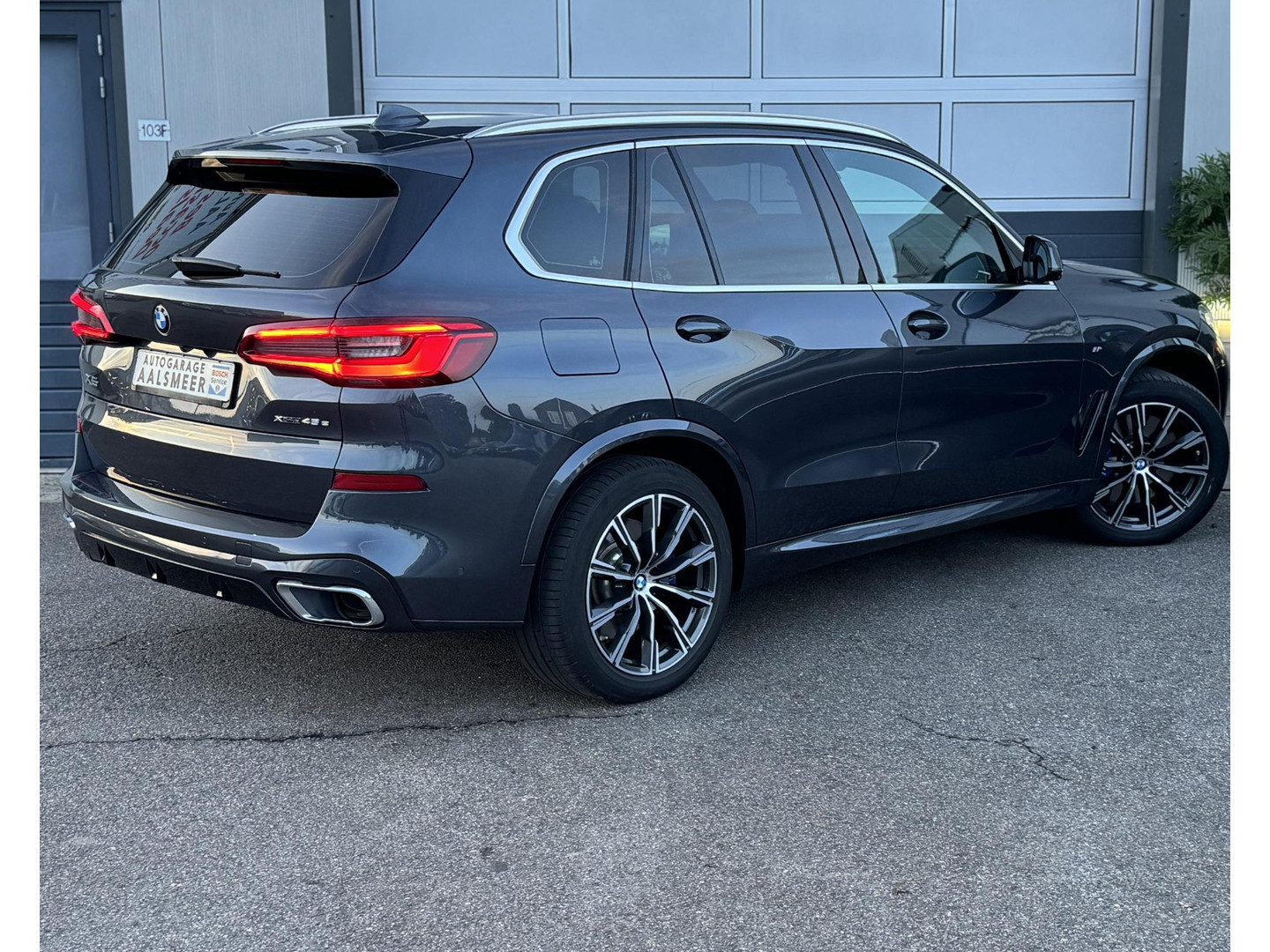 BMW BMW