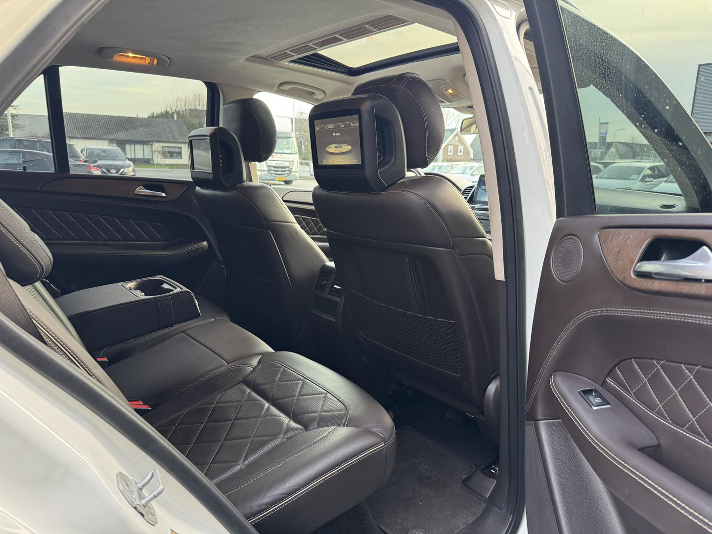 Mercedes-Benz Mercedes-Benz