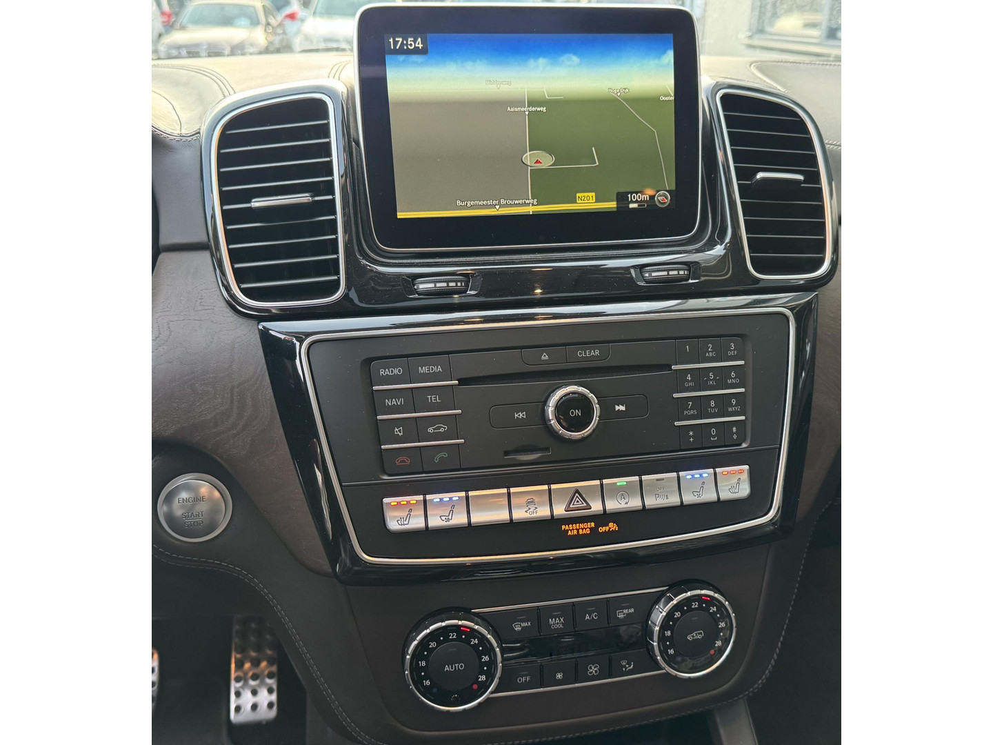 Mercedes-Benz Mercedes-Benz