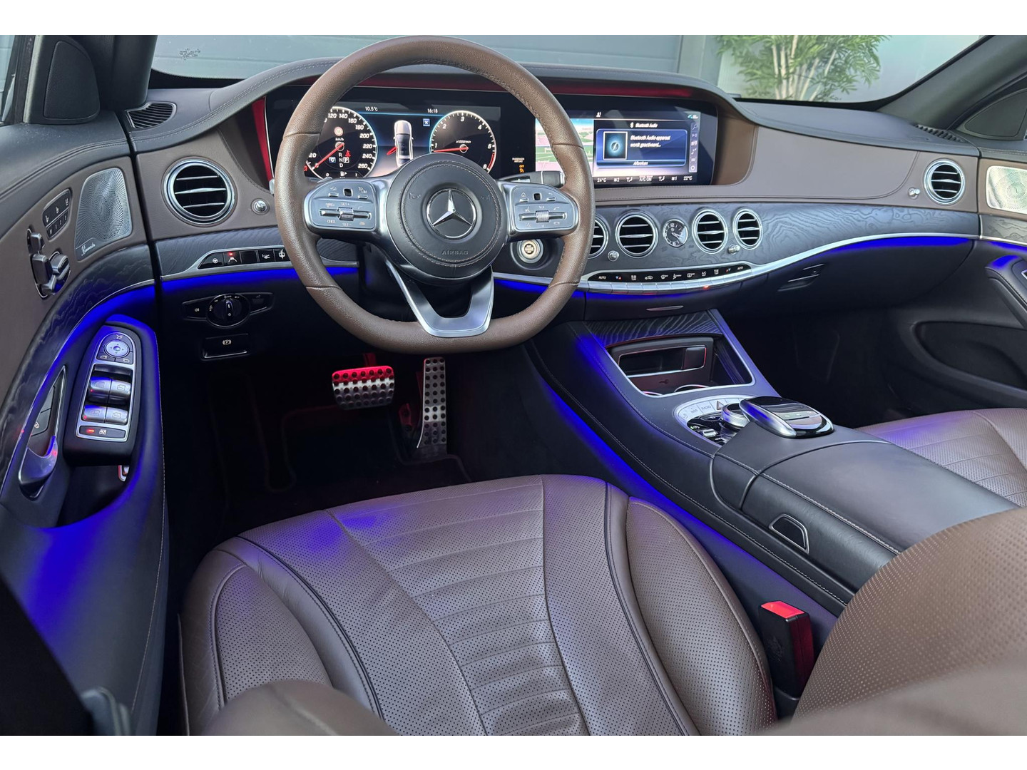 Mercedes-Benz Mercedes-Benz