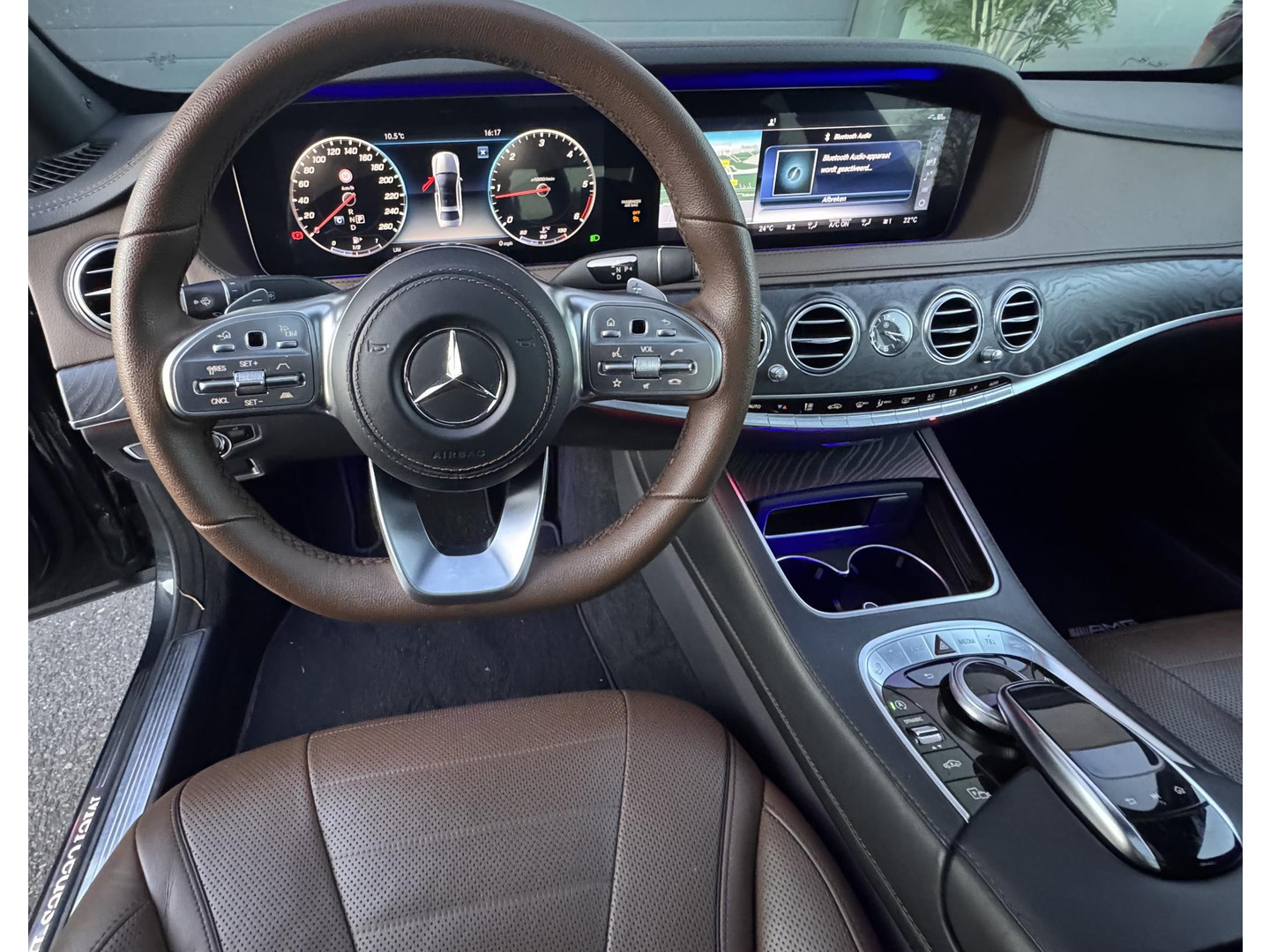 Mercedes-Benz Mercedes-Benz