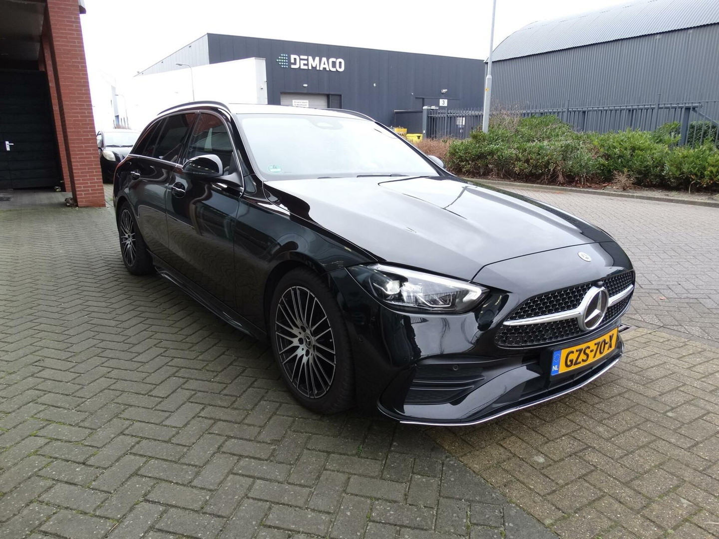 Mercedes-Benz