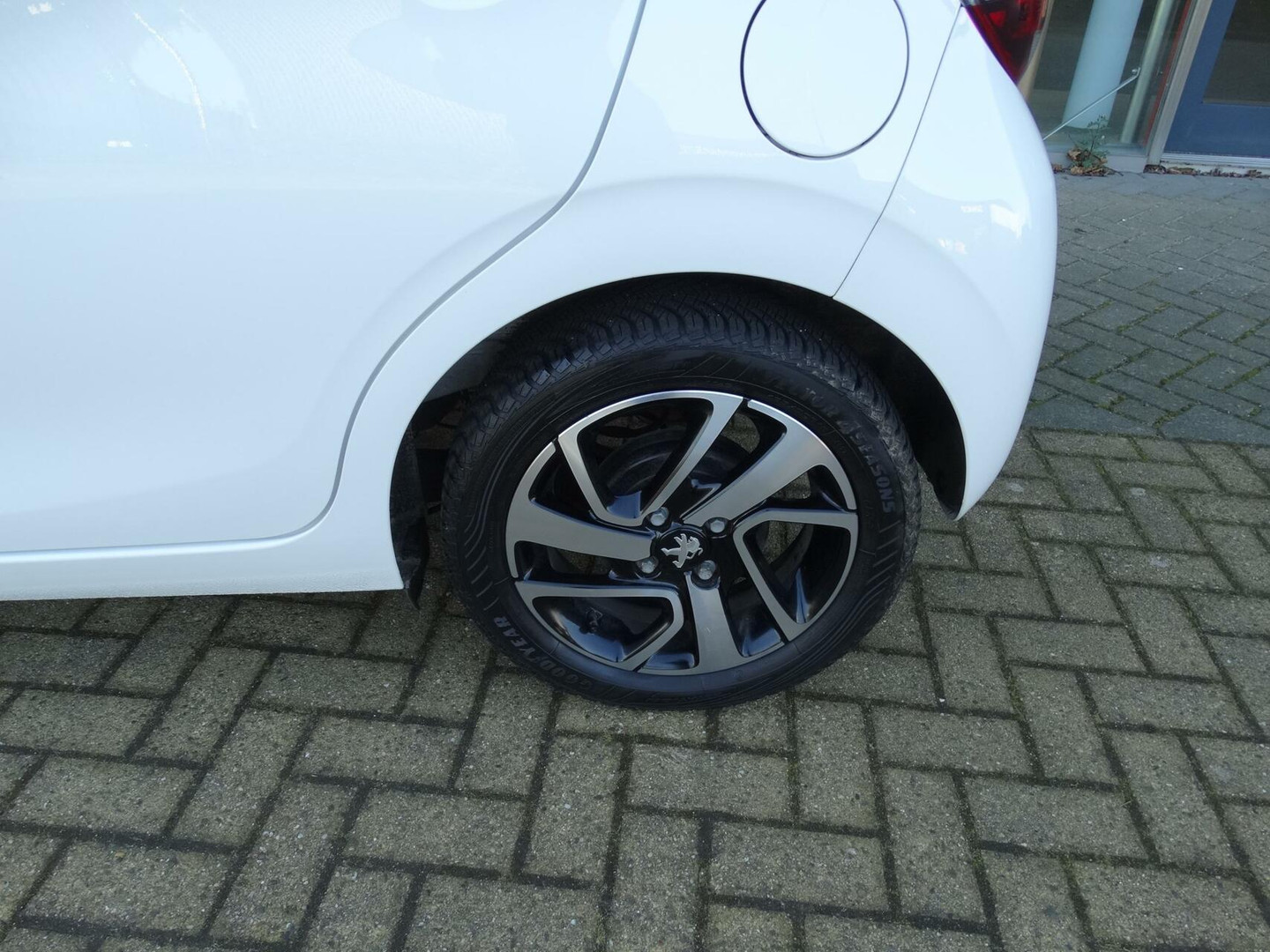 Peugeot