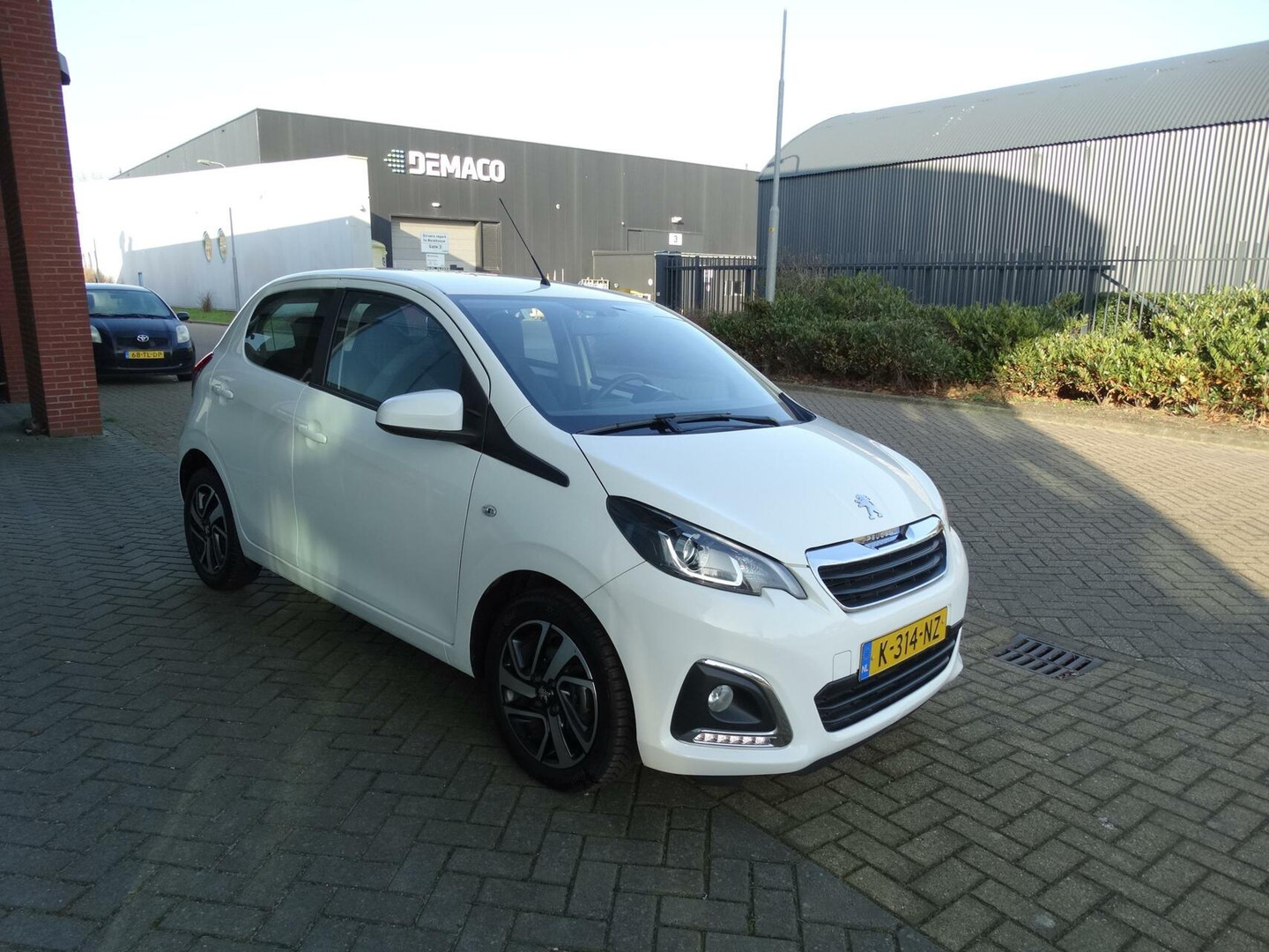 Peugeot