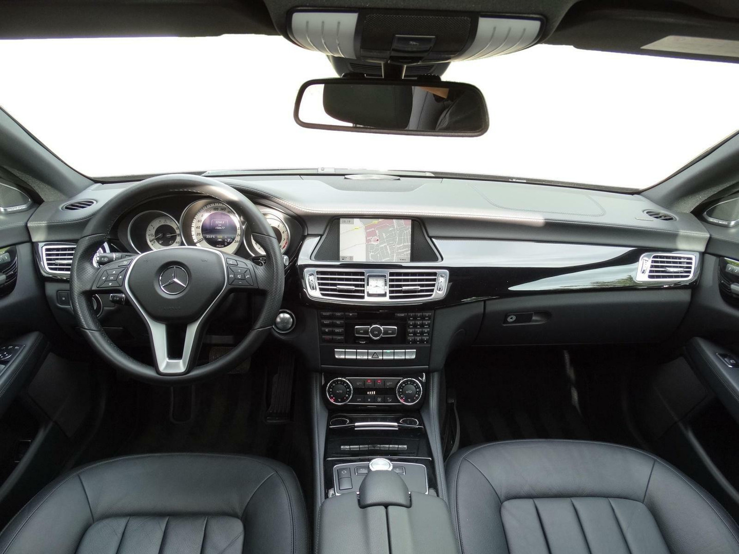 Mercedes-Benz Mercedes-Benz