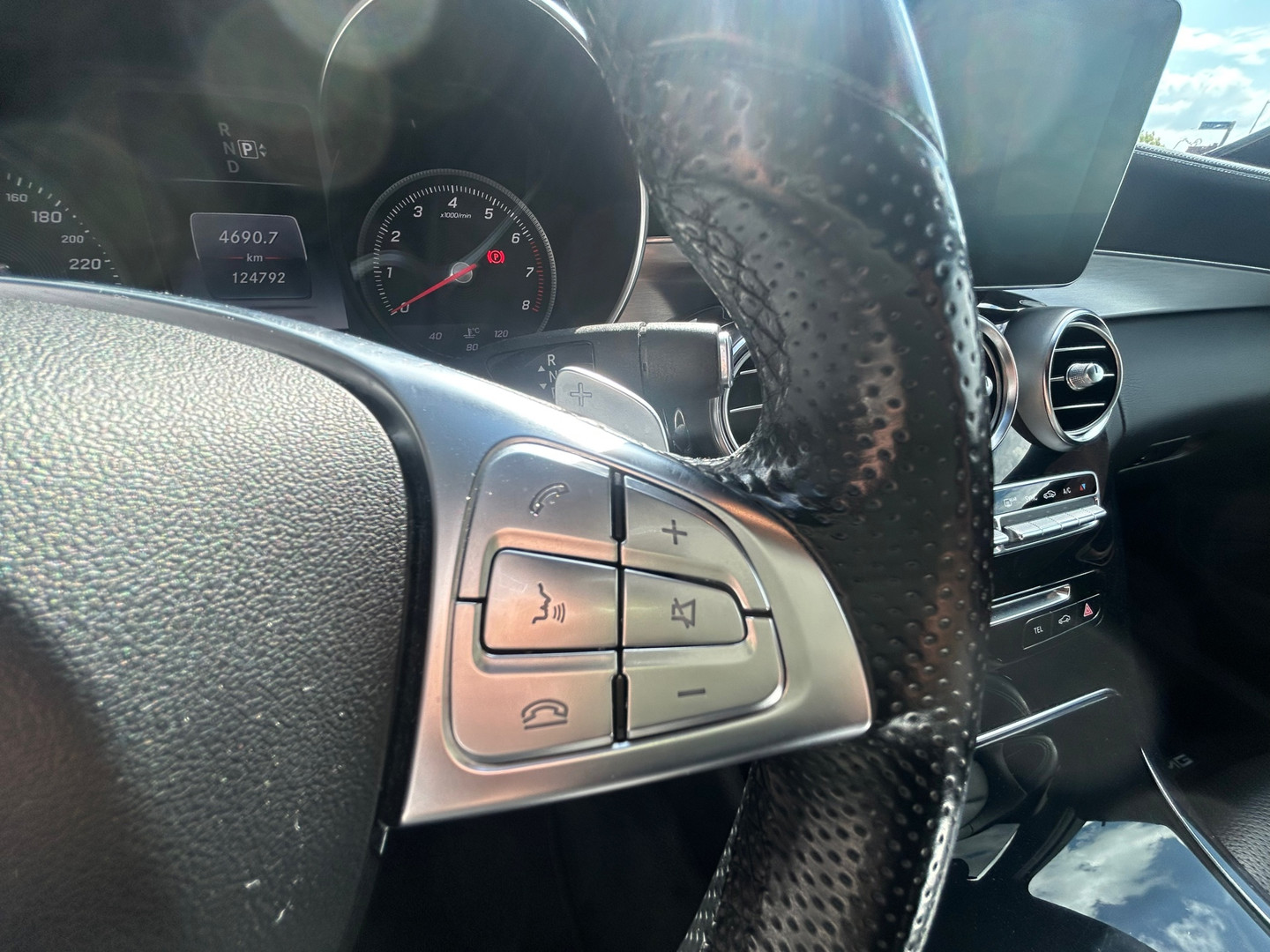 Mercedes-Benz Mercedes-Benz