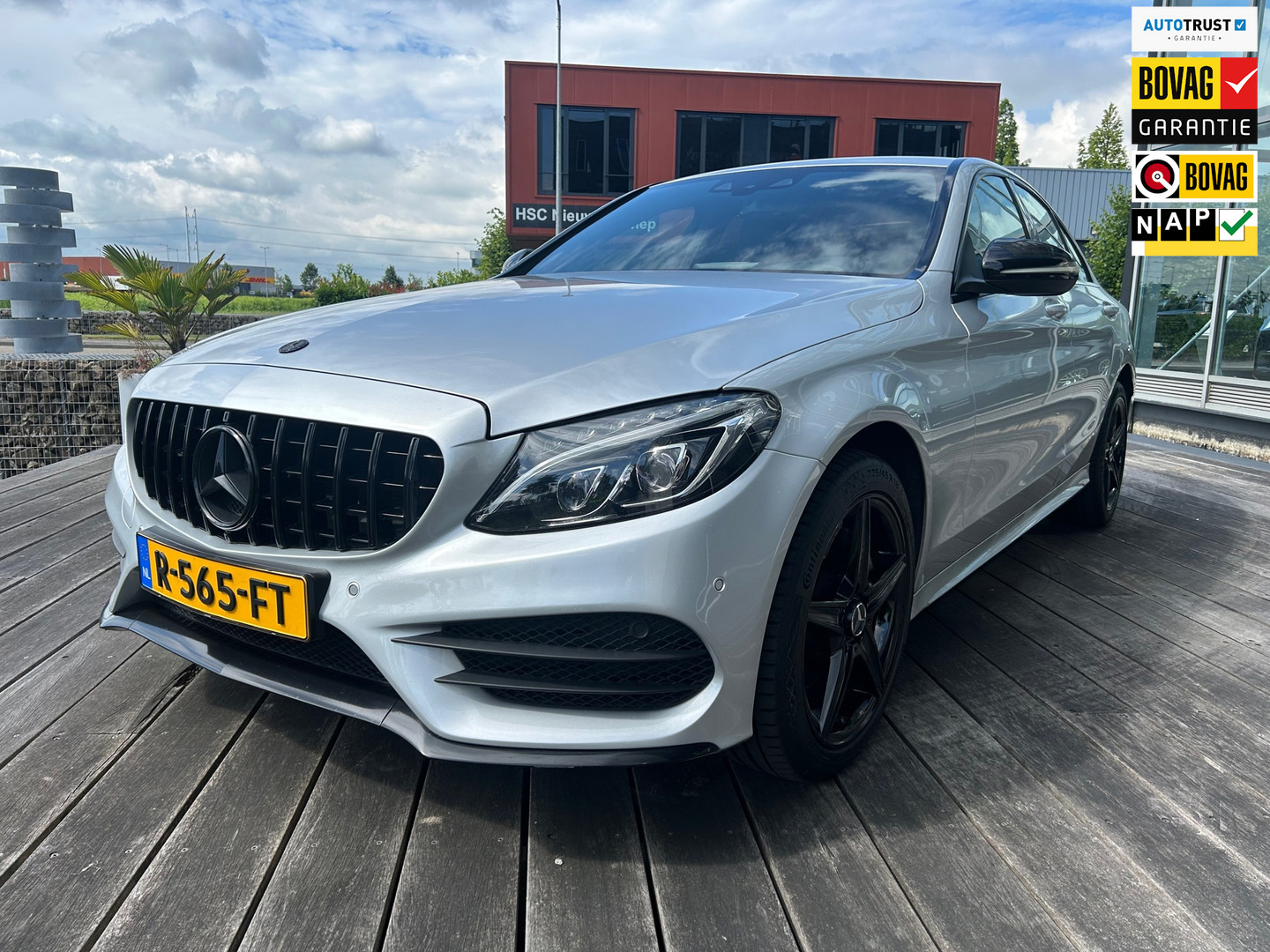 Mercedes-Benz Mercedes-Benz