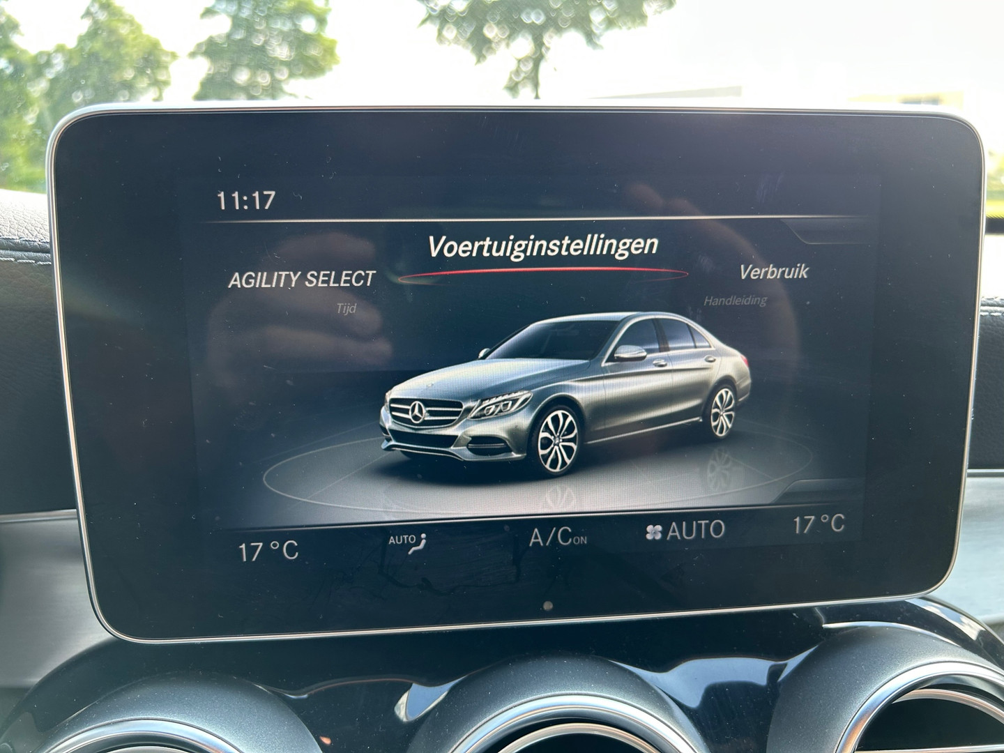 Mercedes-Benz Mercedes-Benz