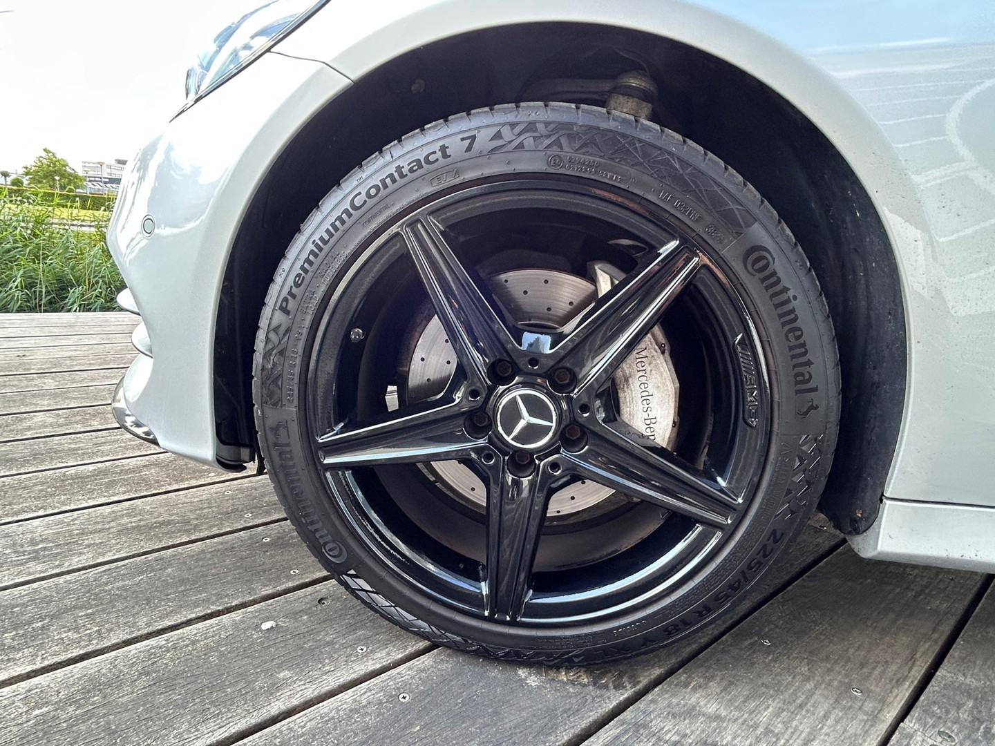 Mercedes-Benz Mercedes-Benz