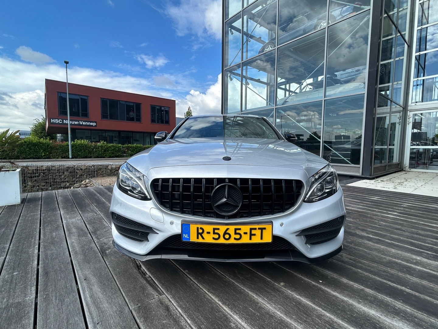 Mercedes-Benz Mercedes-Benz
