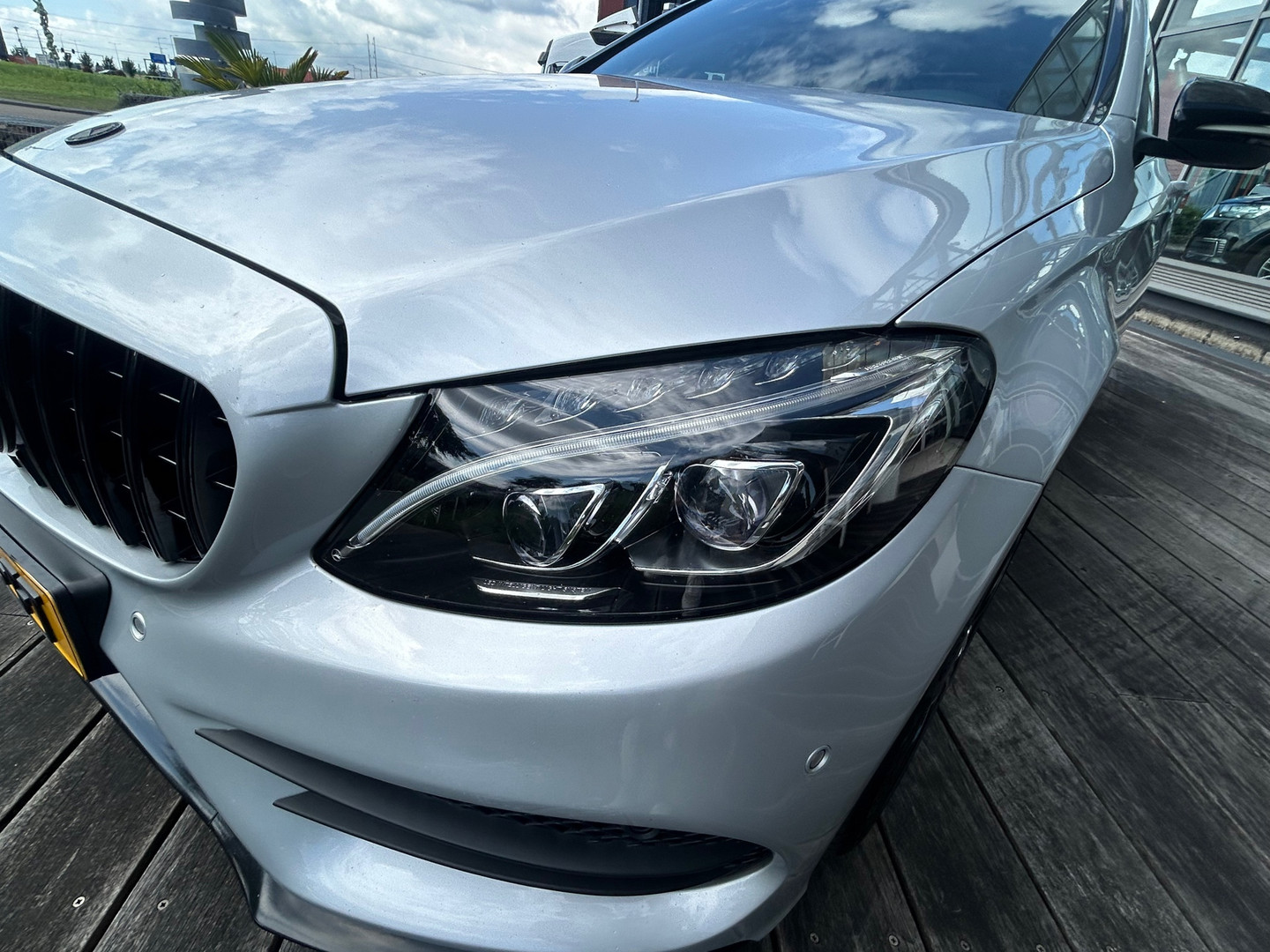 Mercedes-Benz Mercedes-Benz