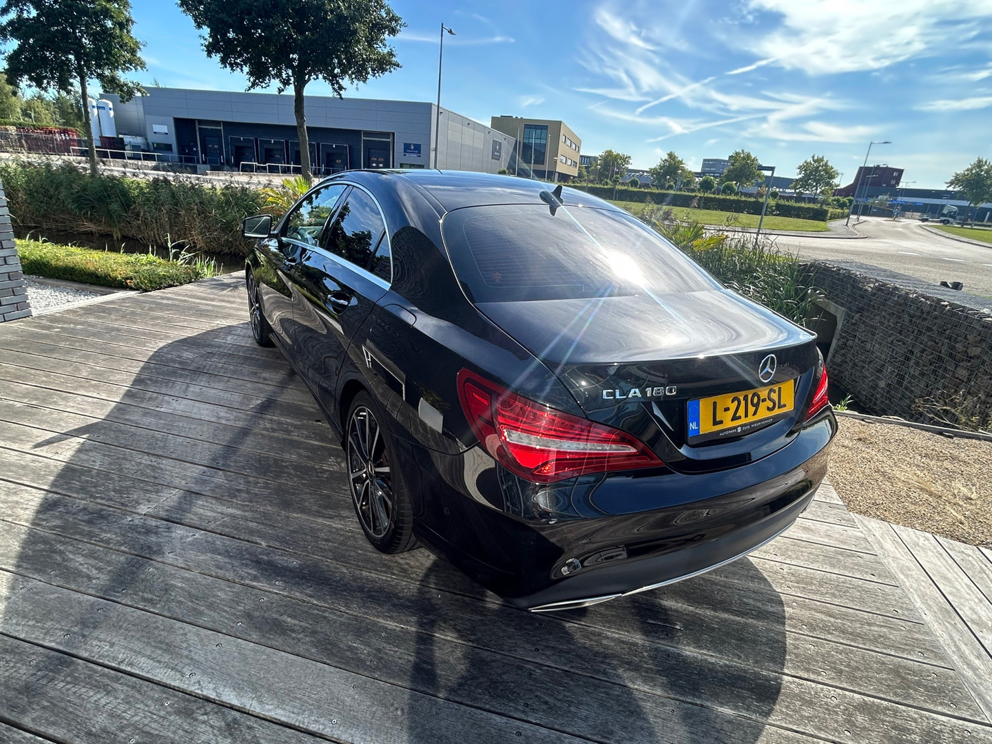 Mercedes-Benz Mercedes-Benz