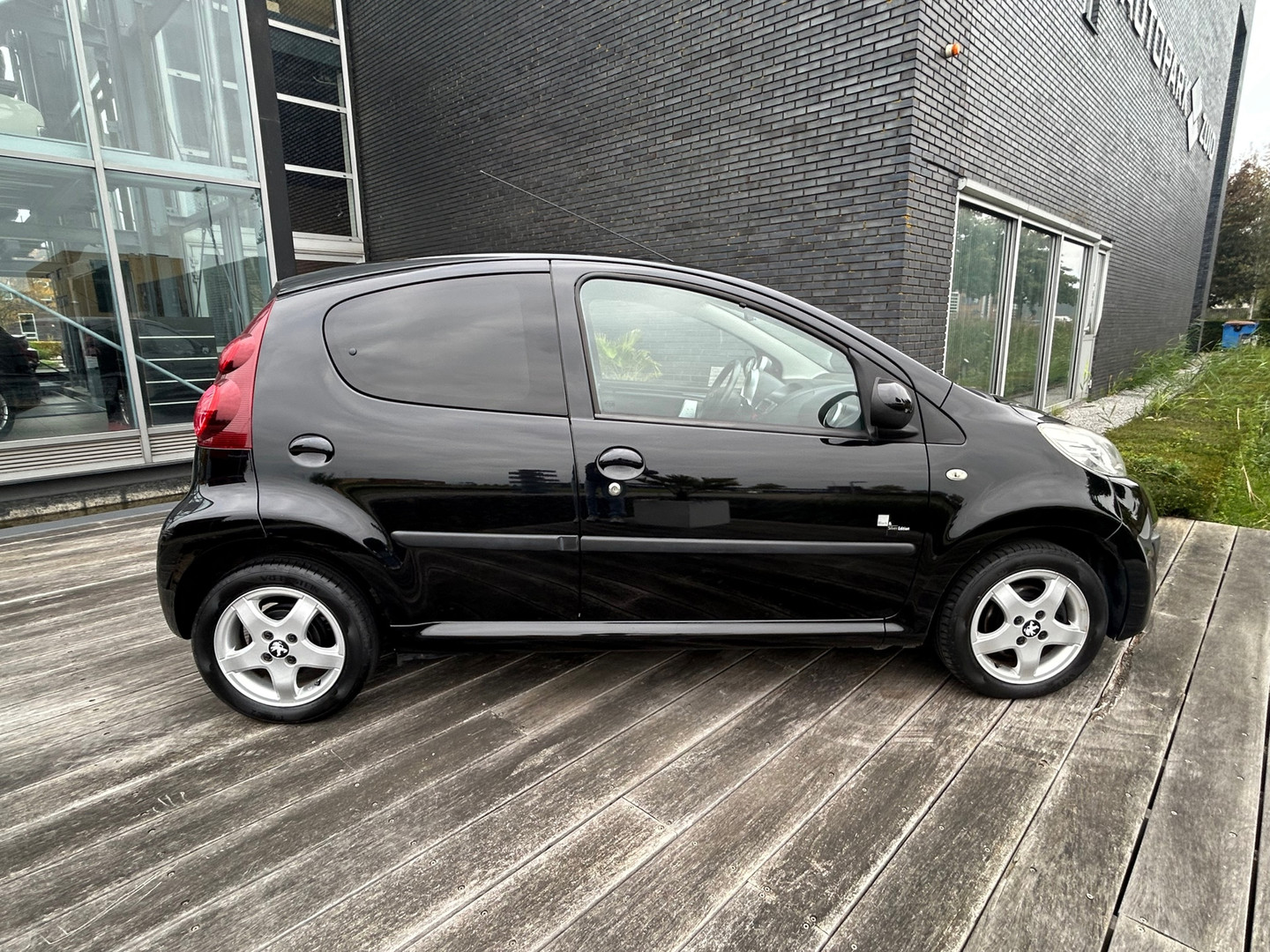 Peugeot